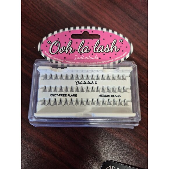 "Ooh La Lash" Knot-Free Short Black Individual Eyelashes - Picture 2 of 2